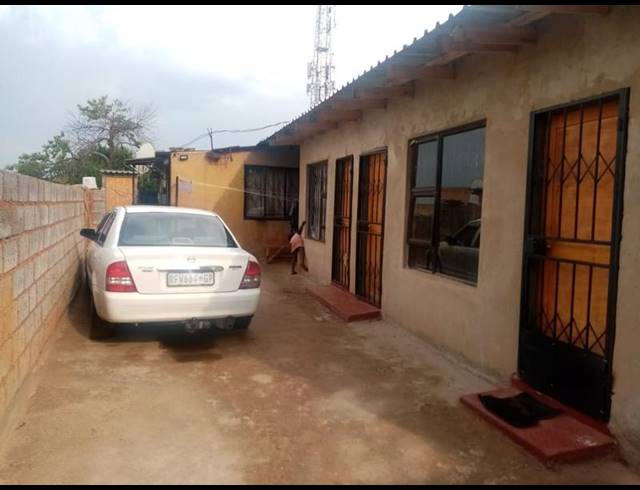 5 BEDROOM HOUSE FOR SALE IN RONDEBULT